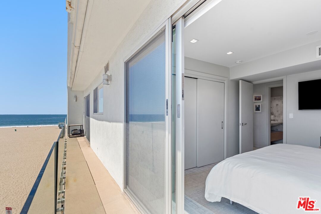 1 Driftwood St Unit: 5