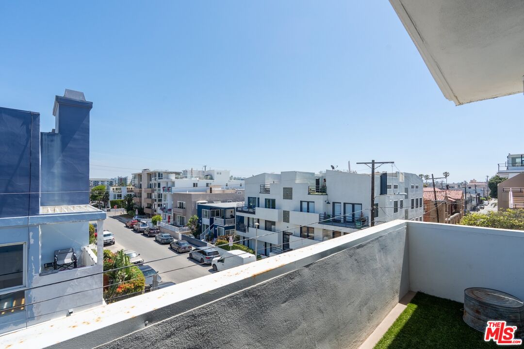 1 Driftwood St Unit: 5