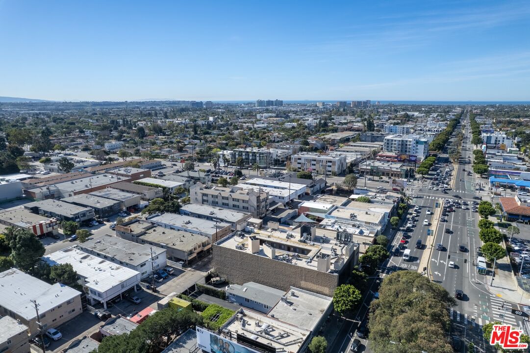 12231 Pacific Ave