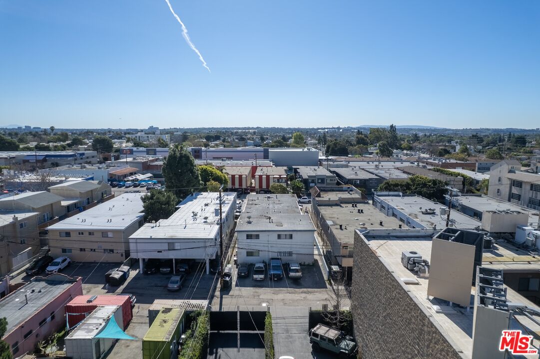 12231 Pacific Ave