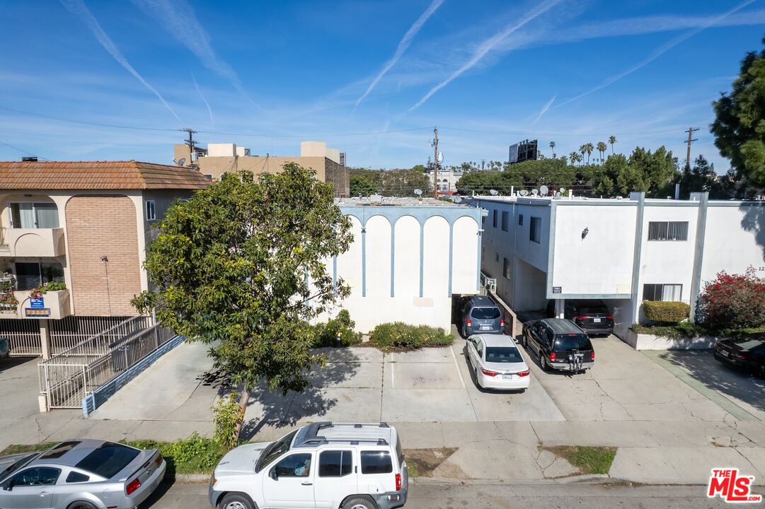 12231 Pacific Ave