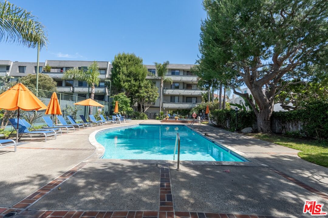 306 Bora Bora Way Unit: 305