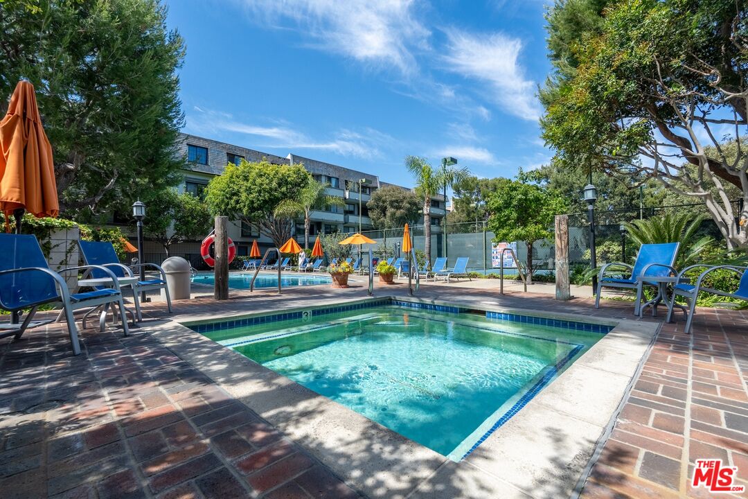306 Bora Bora Way Unit: 305