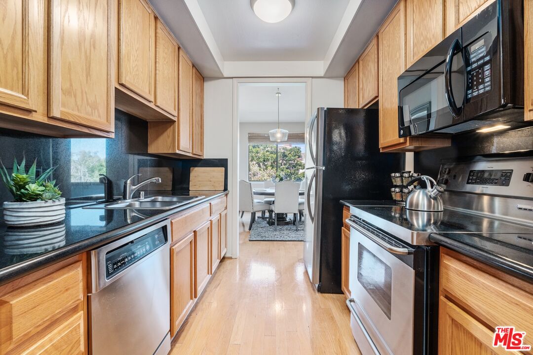 306 Bora Bora Way Unit: 305