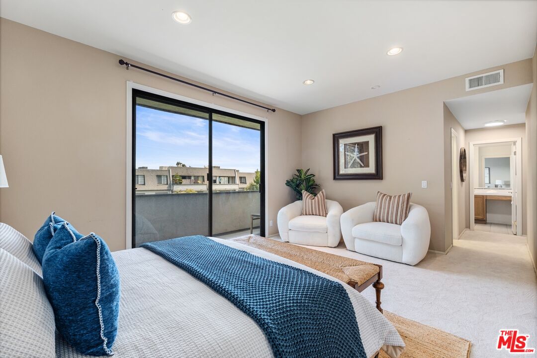 306 Bora Bora Way Unit: 305