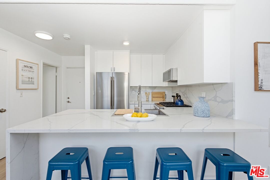 16 Quarterdeck St Unit: 301