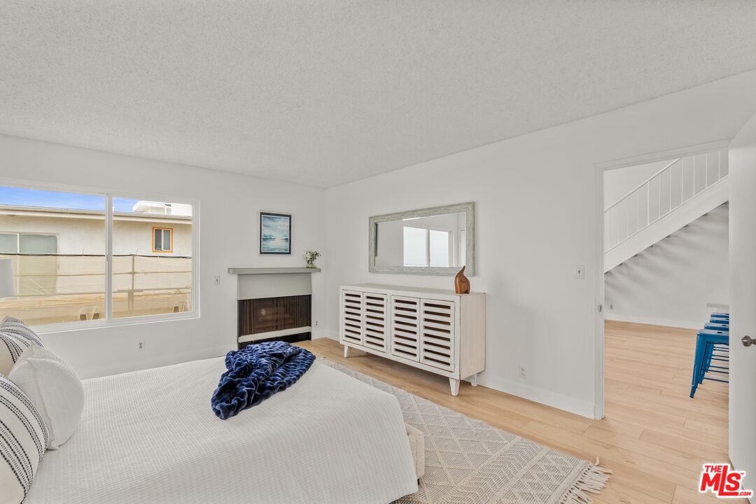 16 Quarterdeck St Unit: 301