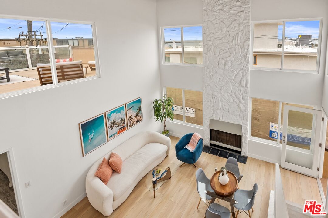 16 Quarterdeck St Unit: 301