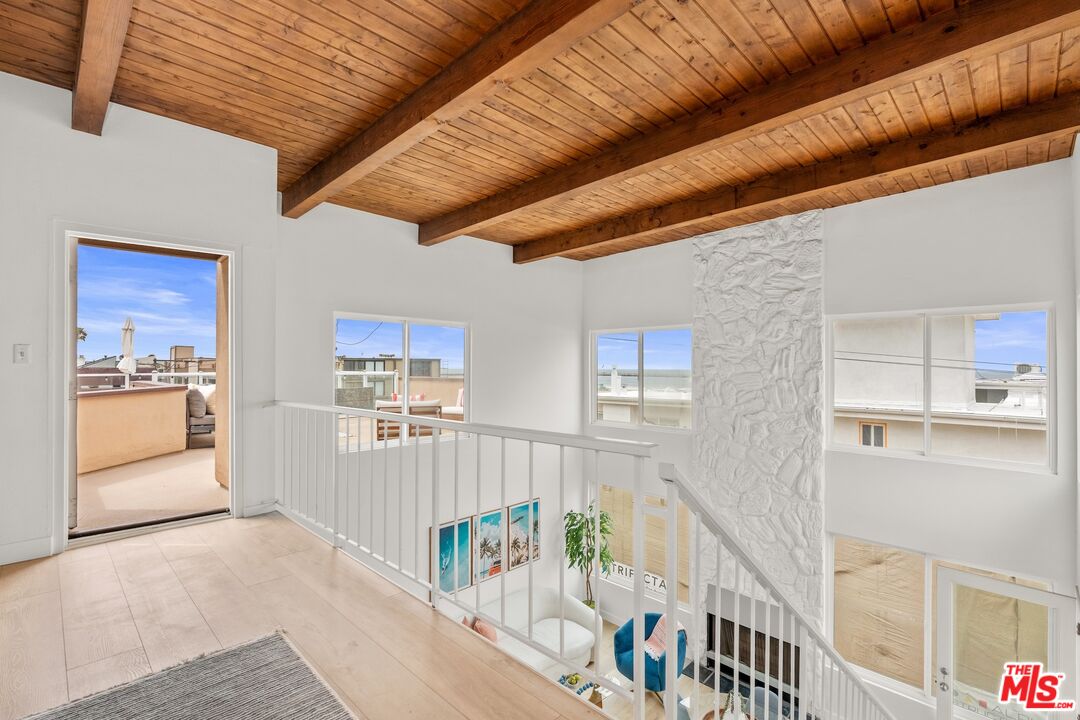 16 Quarterdeck St Unit: 301