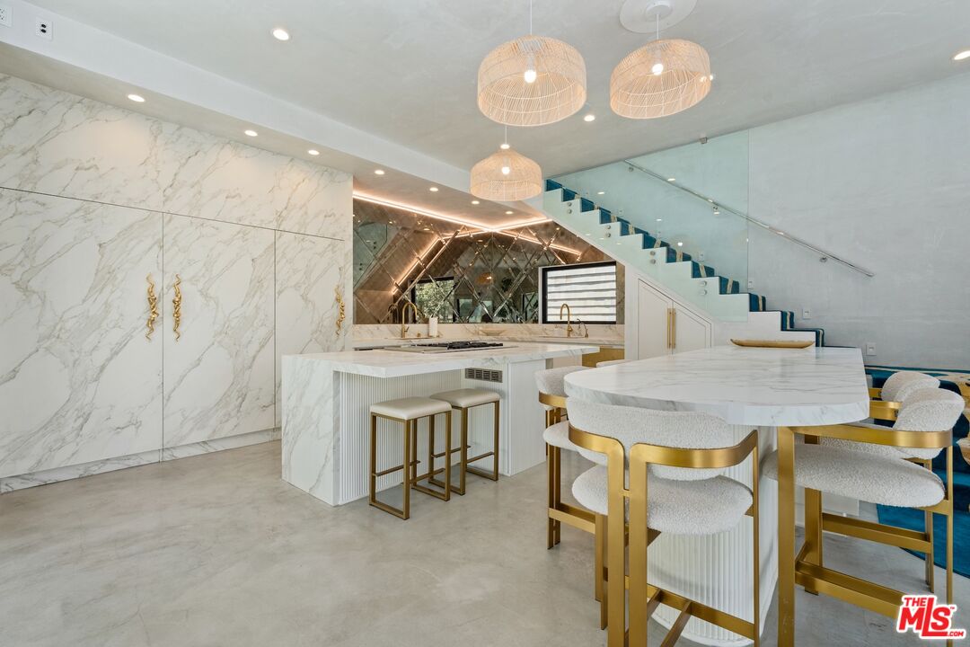 15 Reef St