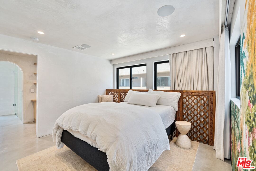 15 Reef St