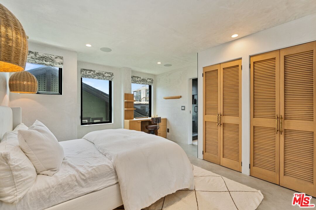 15 Reef St