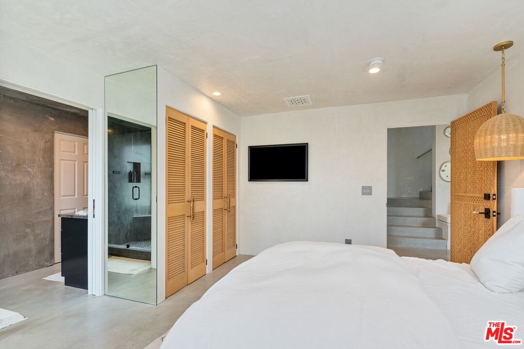 15 Reef St