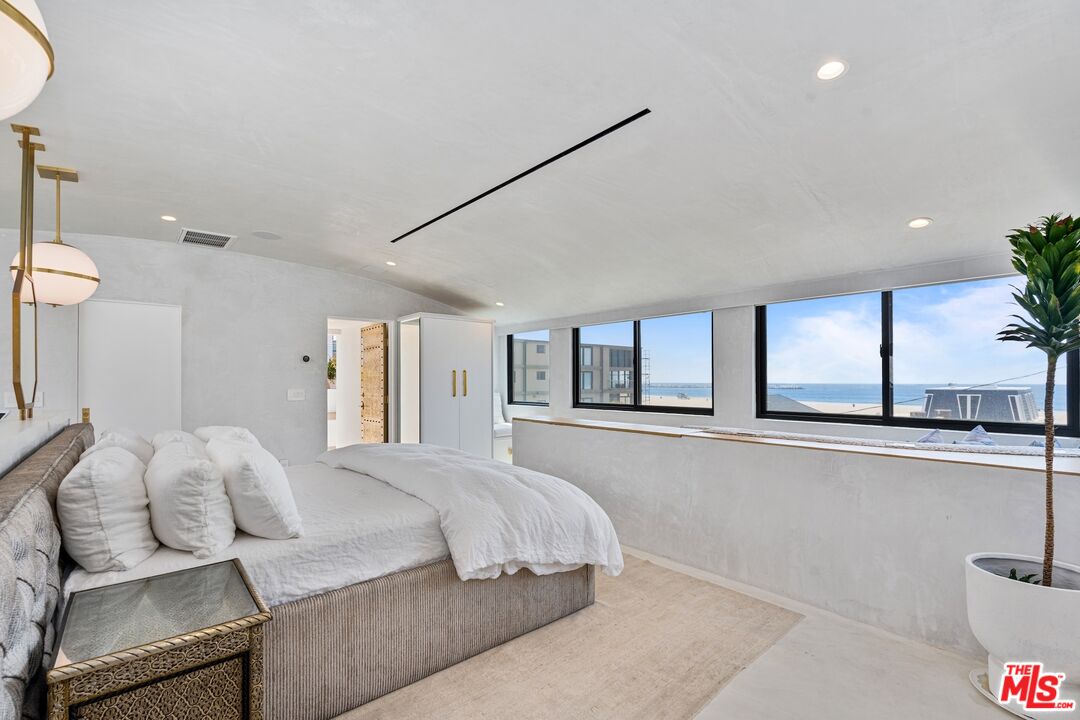 15 Reef St