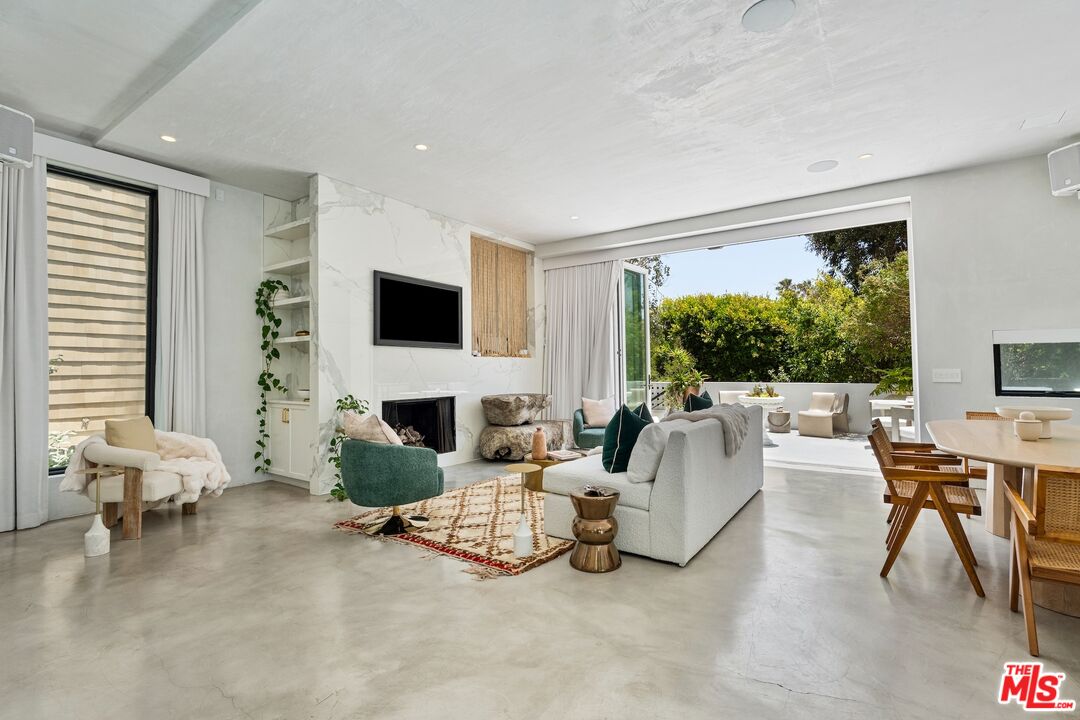 15 Reef St
