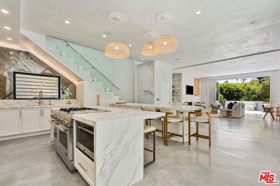 15 Reef St