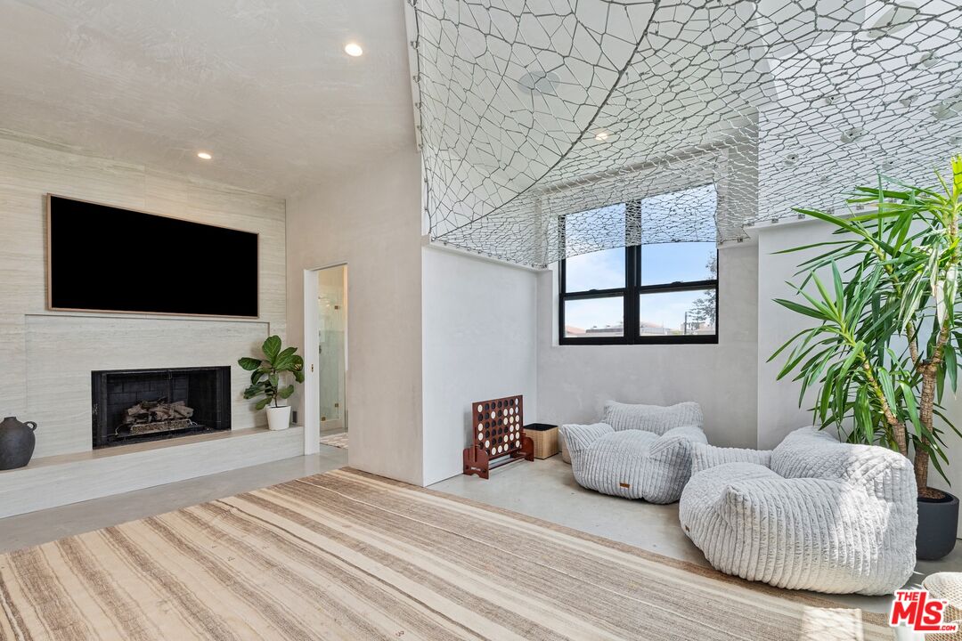 15 Reef St