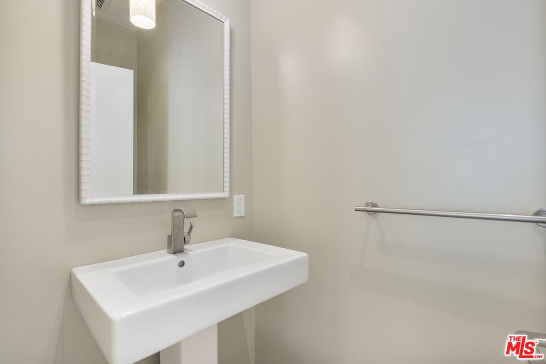 1 Northstar St Unit: 101