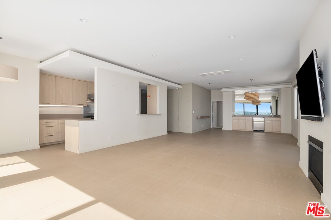 1 Northstar St Unit: 101