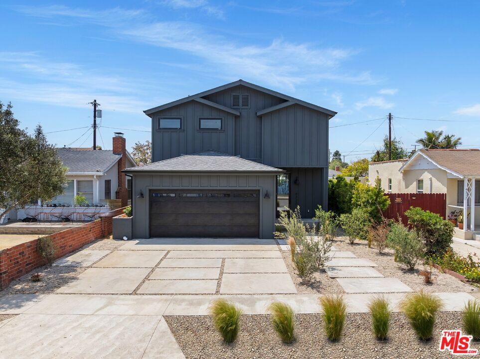 4323 Beethoven St