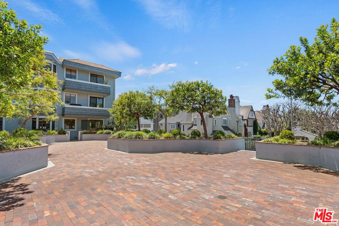 310 Tahiti Way Unit: 103