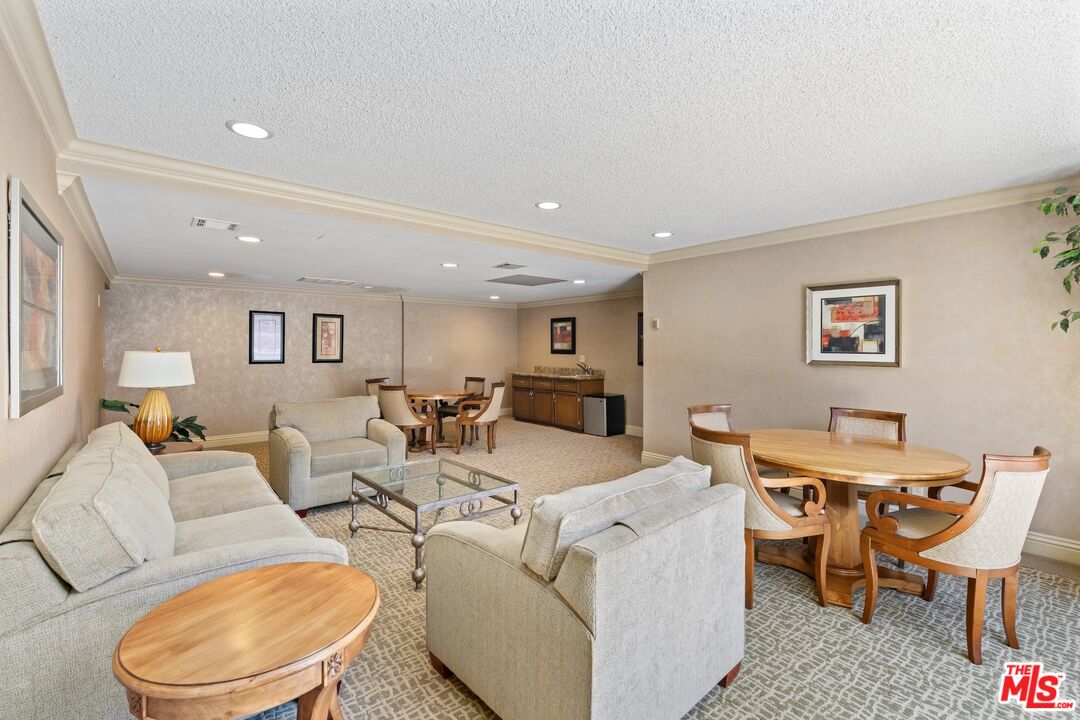 310 Tahiti Way Unit: 103
