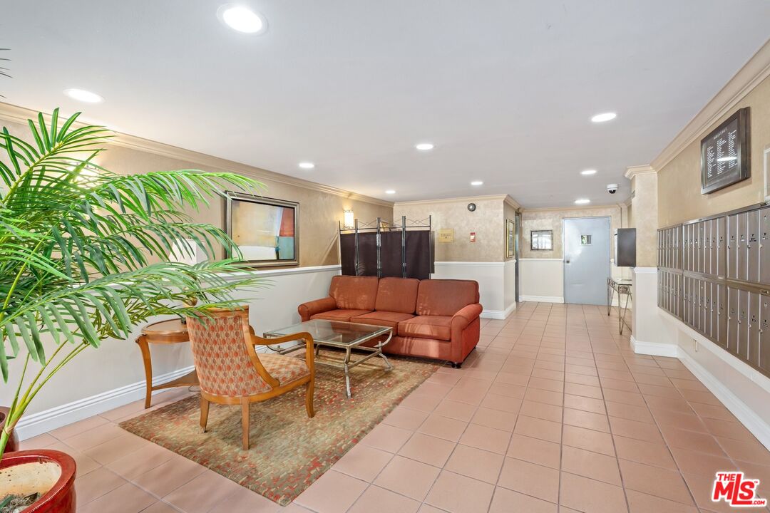 310 Tahiti Way Unit: 103