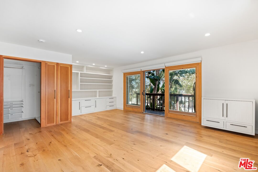 33 Reef St Unit: 4