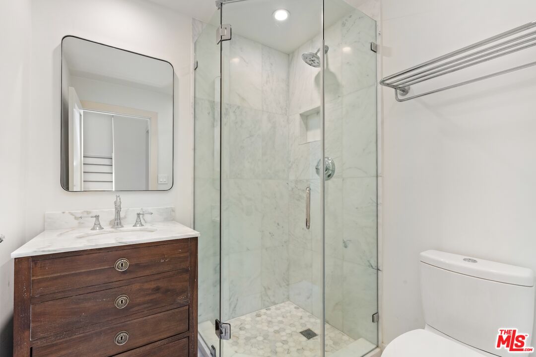 33 Reef St Unit: 4