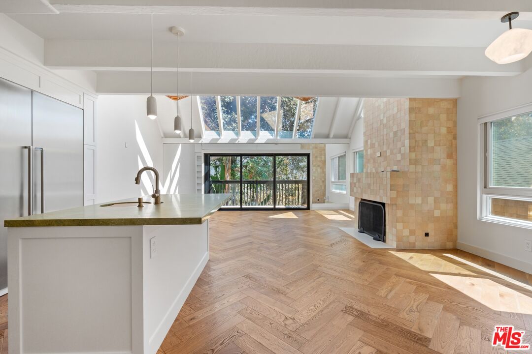 33 Reef St Unit: 4
