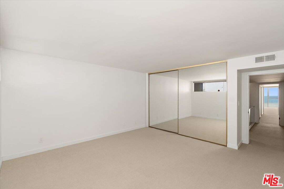 4 Jib St Unit: 2