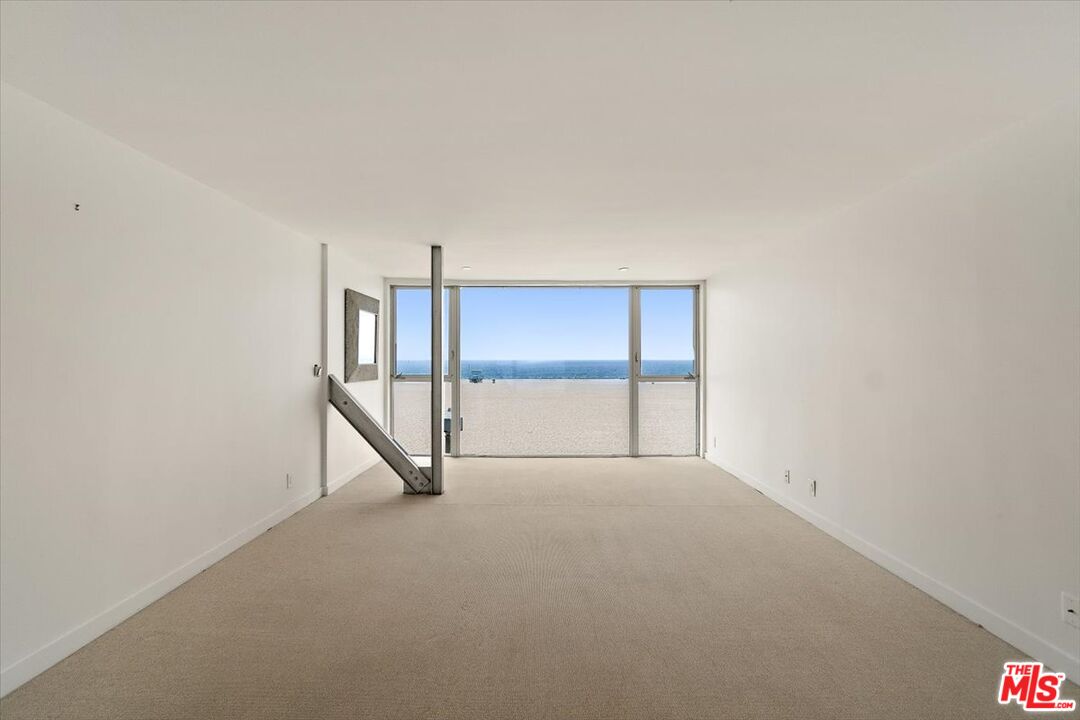 4 Jib St Unit: 2