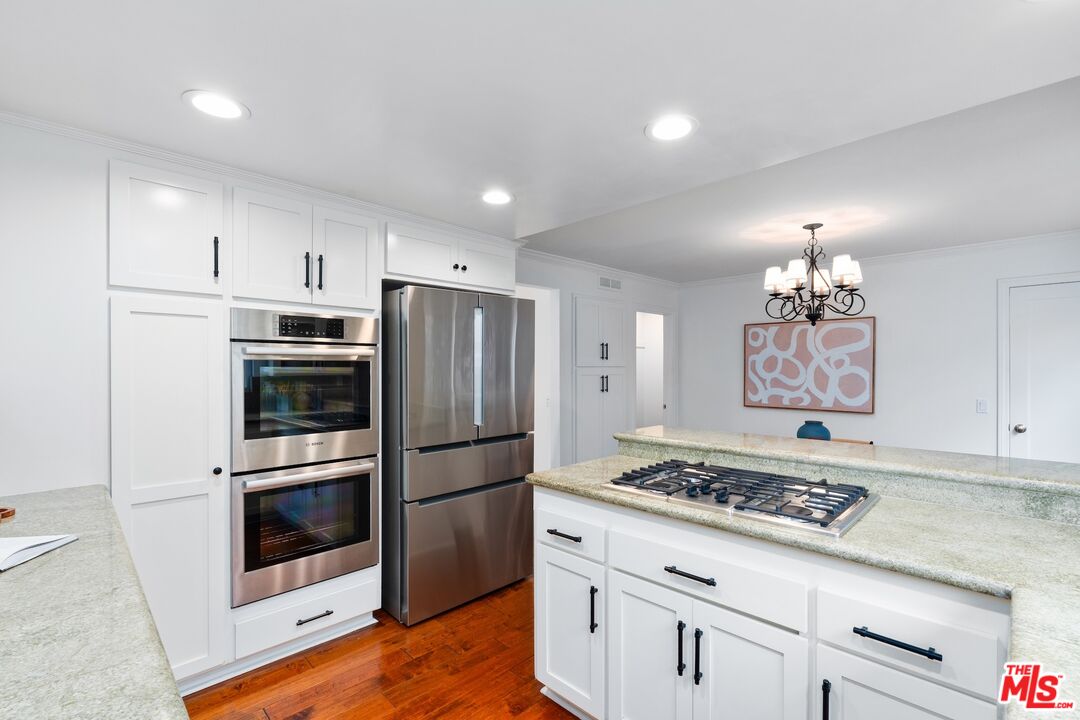 910 19th St Unit: 10