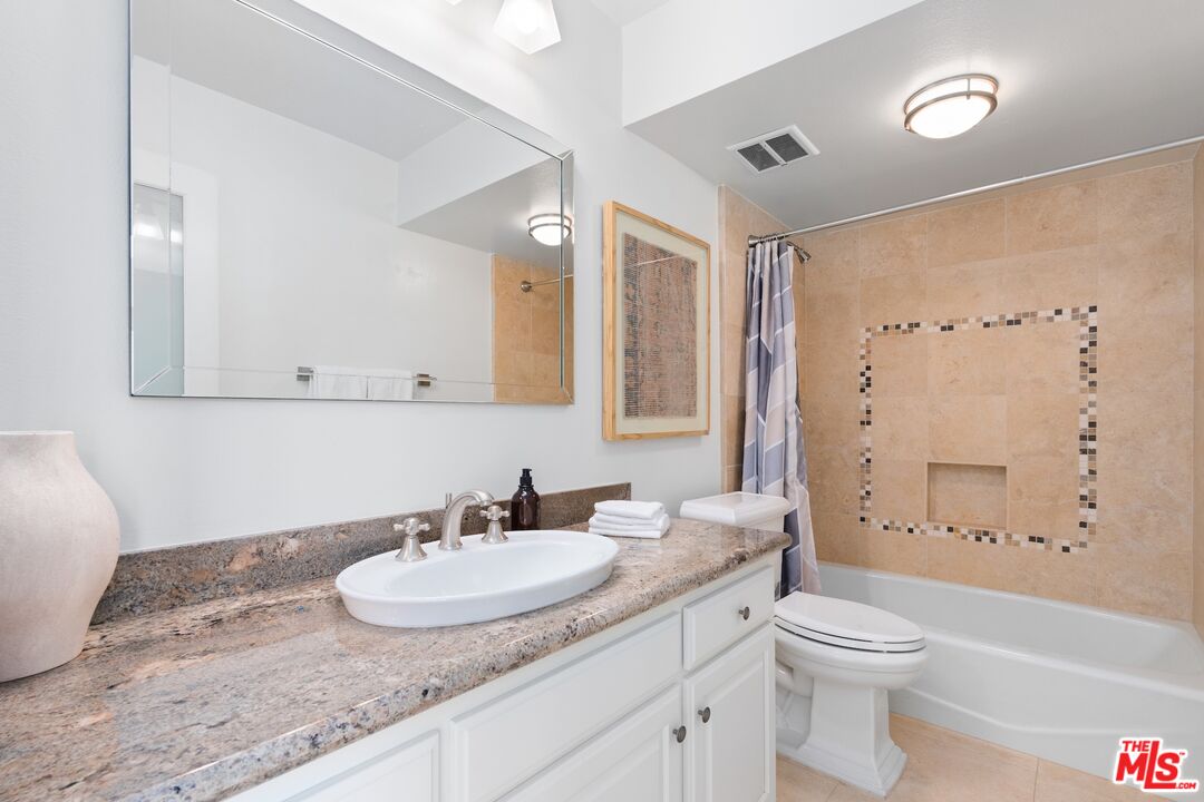 910 19th St Unit: 10