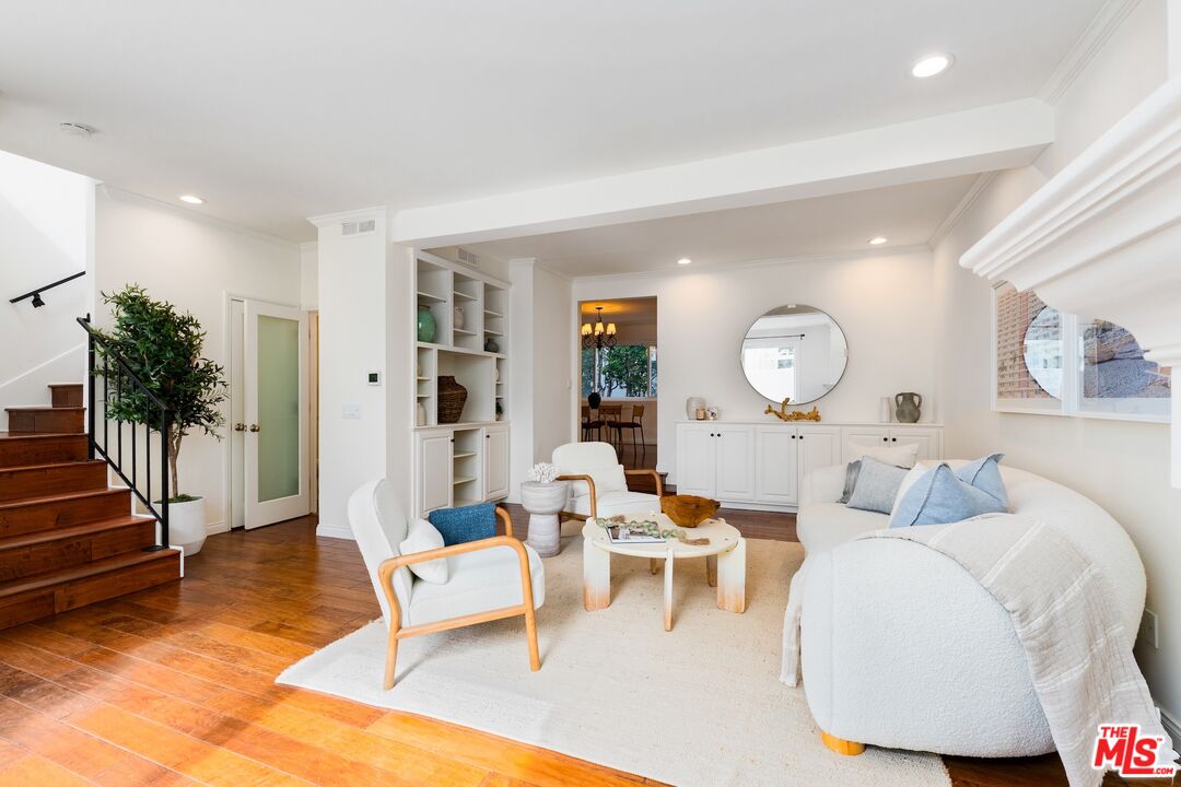 910 19th St Unit: 10