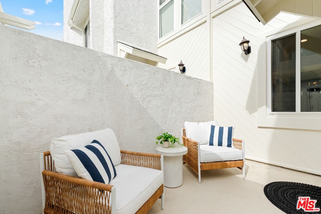 910 19th St Unit: 10