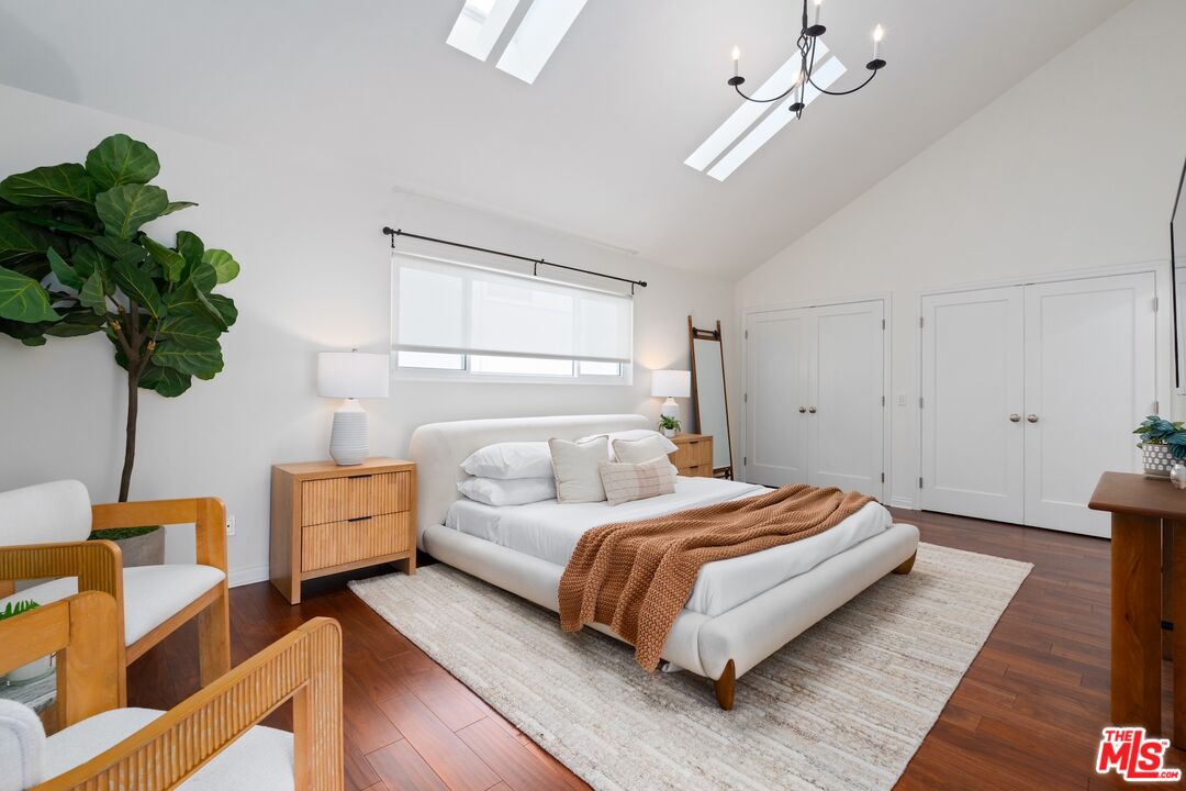 910 19th St Unit: 10