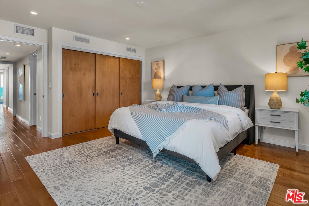 4 Lighthouse St Unit: 13