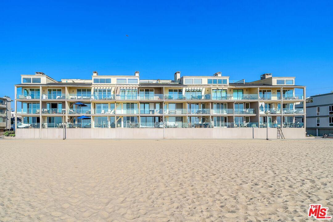 4 Lighthouse St Unit: 13