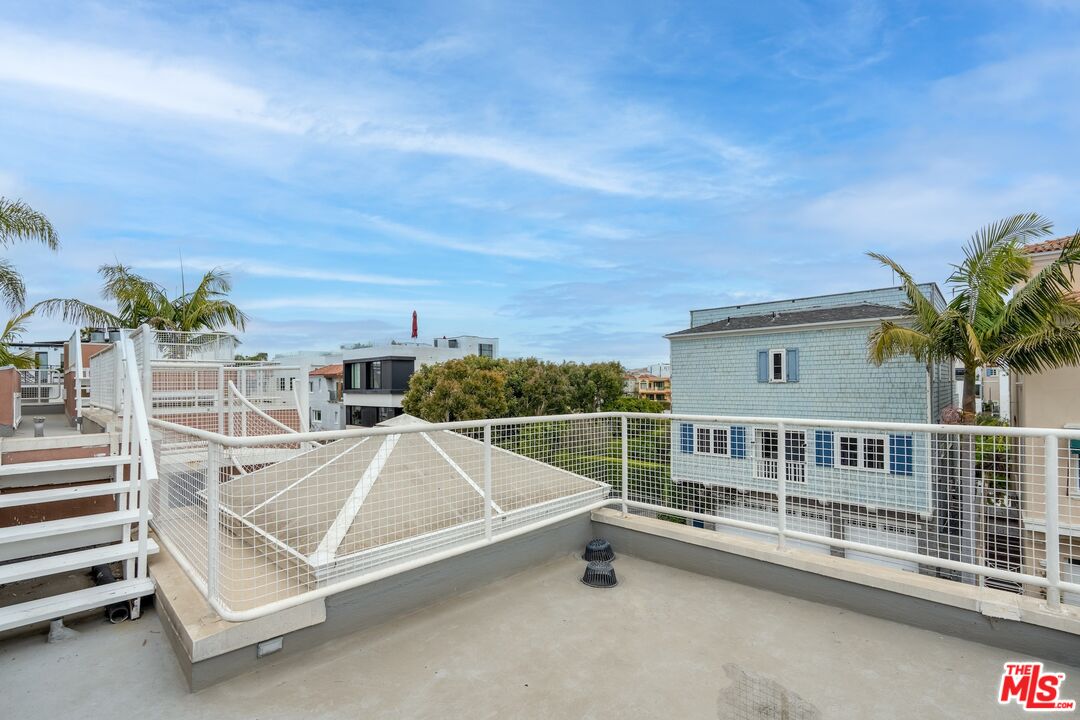 28 Westwind St