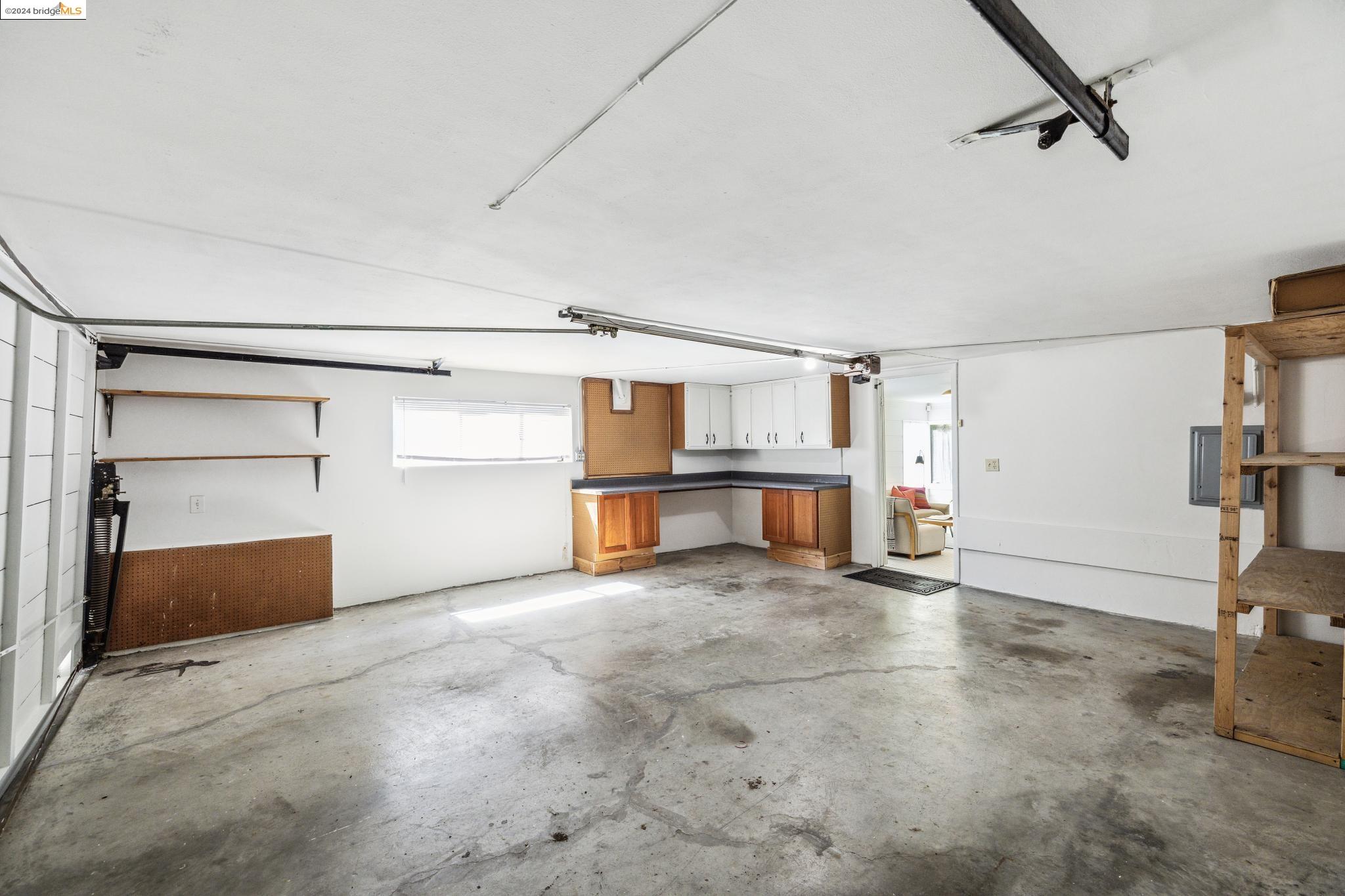 3815 Silverwood Ave