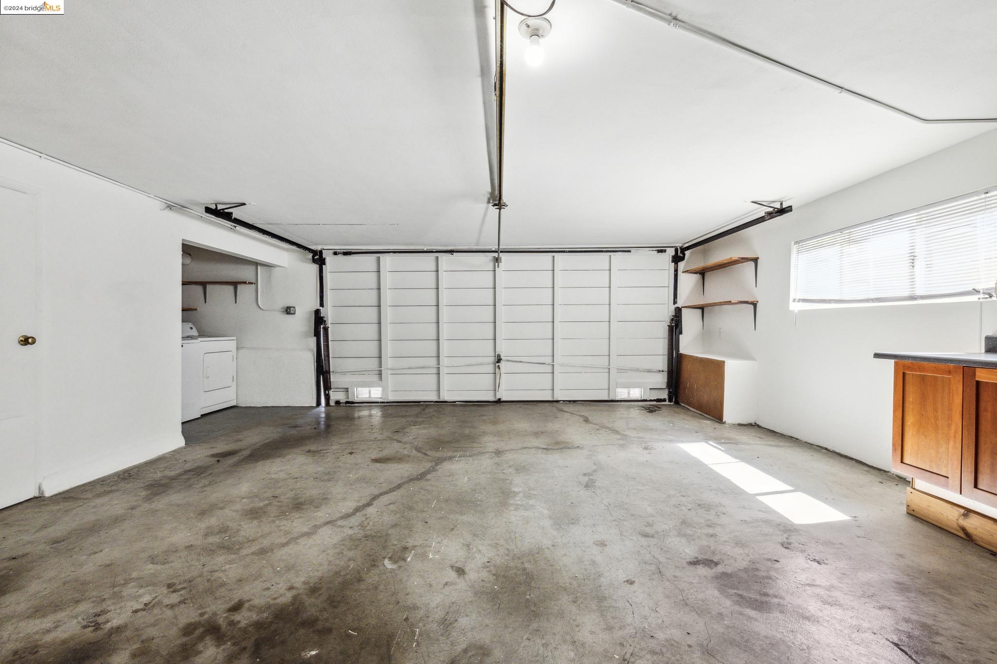 3815 Silverwood Ave