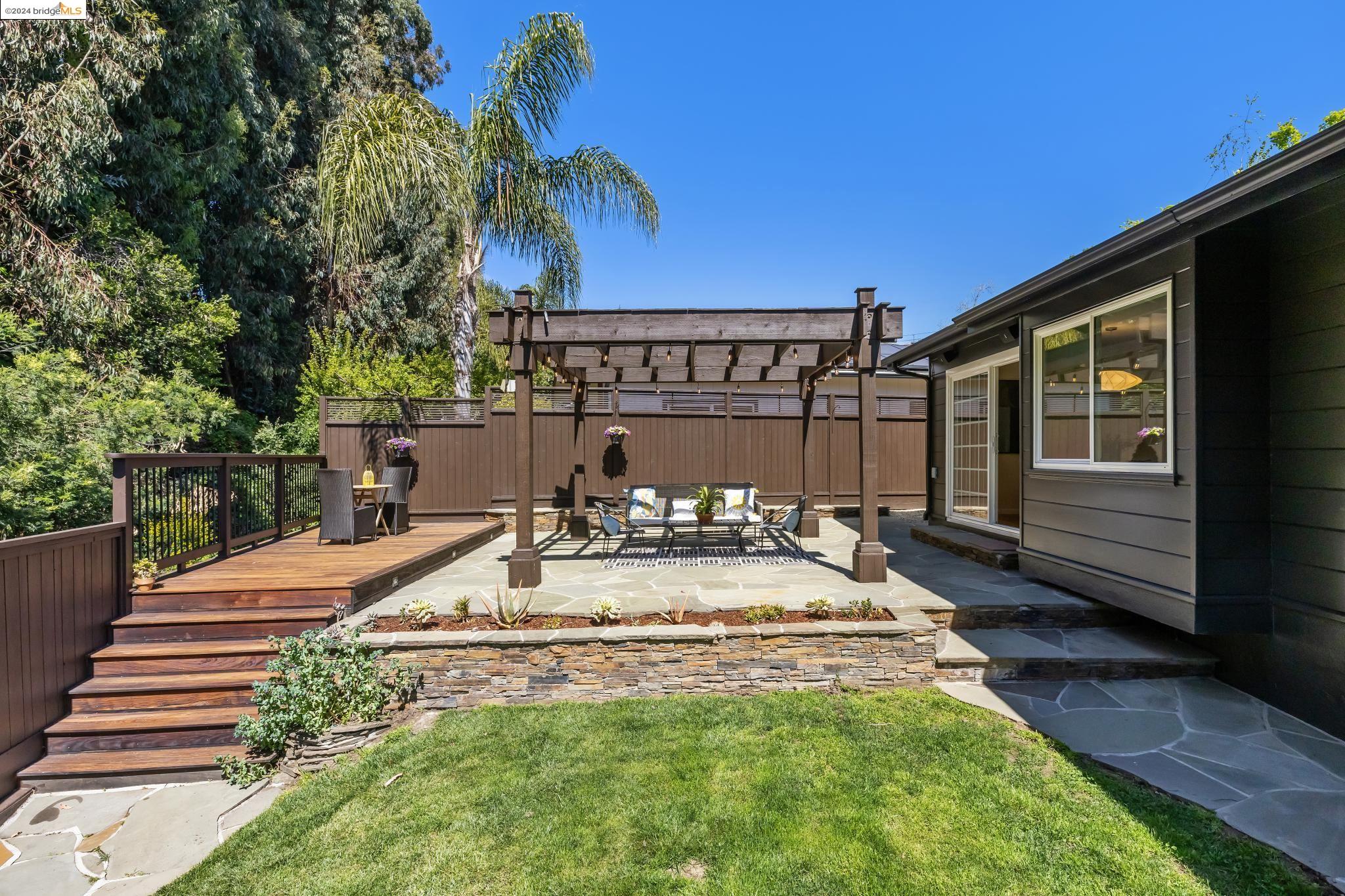 3815 Silverwood Ave