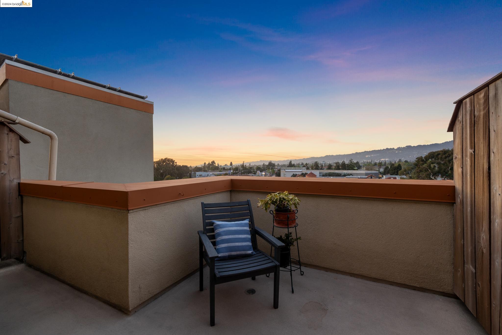 4811 Telegraph St # 502