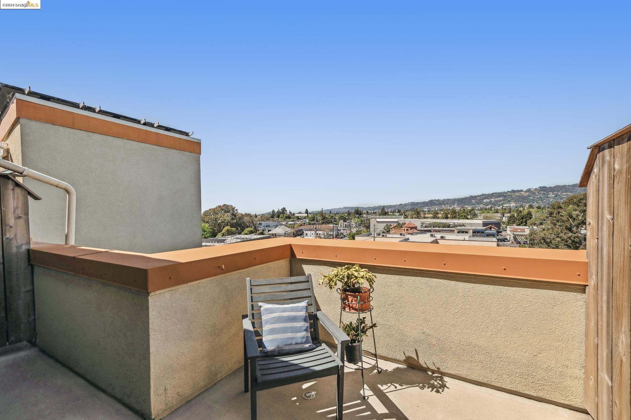 4811 Telegraph St # 502