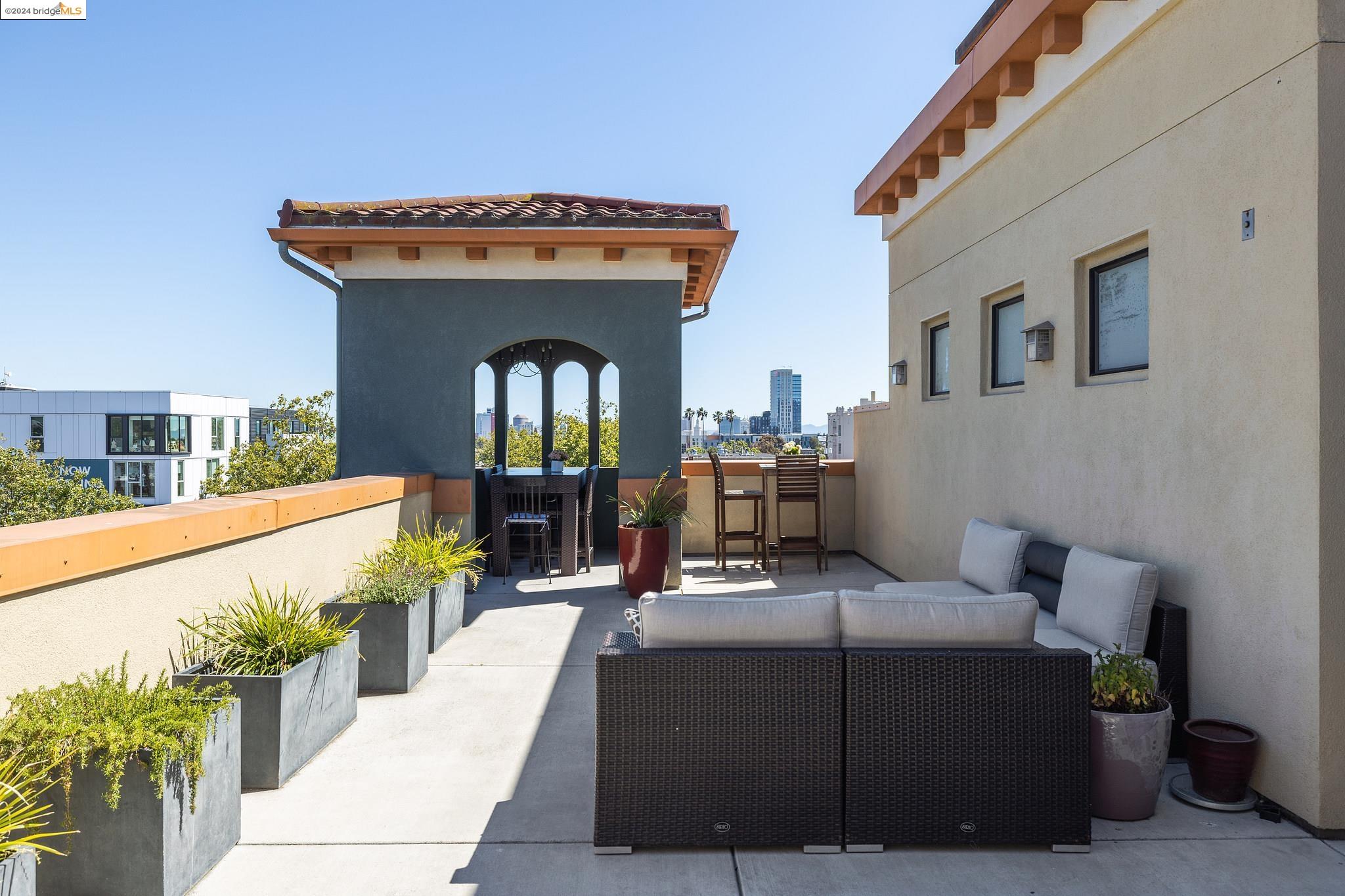 4811 Telegraph St # 502