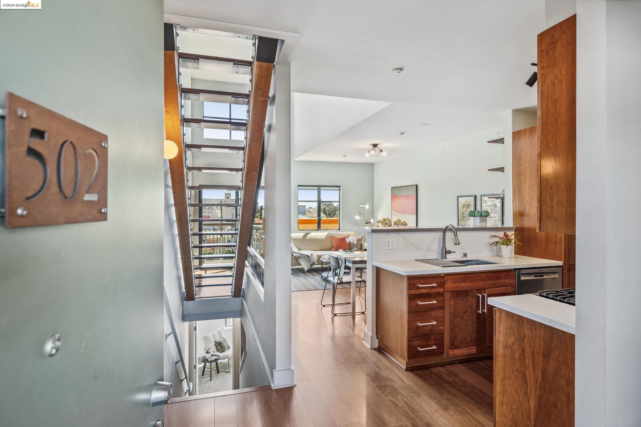 4811 Telegraph St # 502