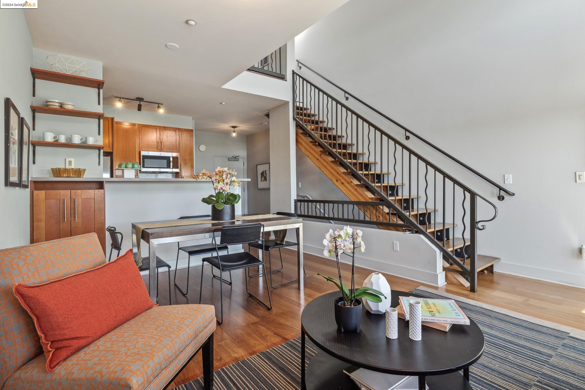 4811 Telegraph St # 502