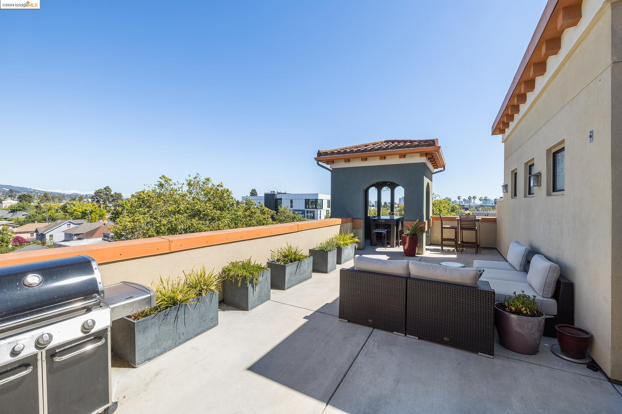 4811 Telegraph St # 502