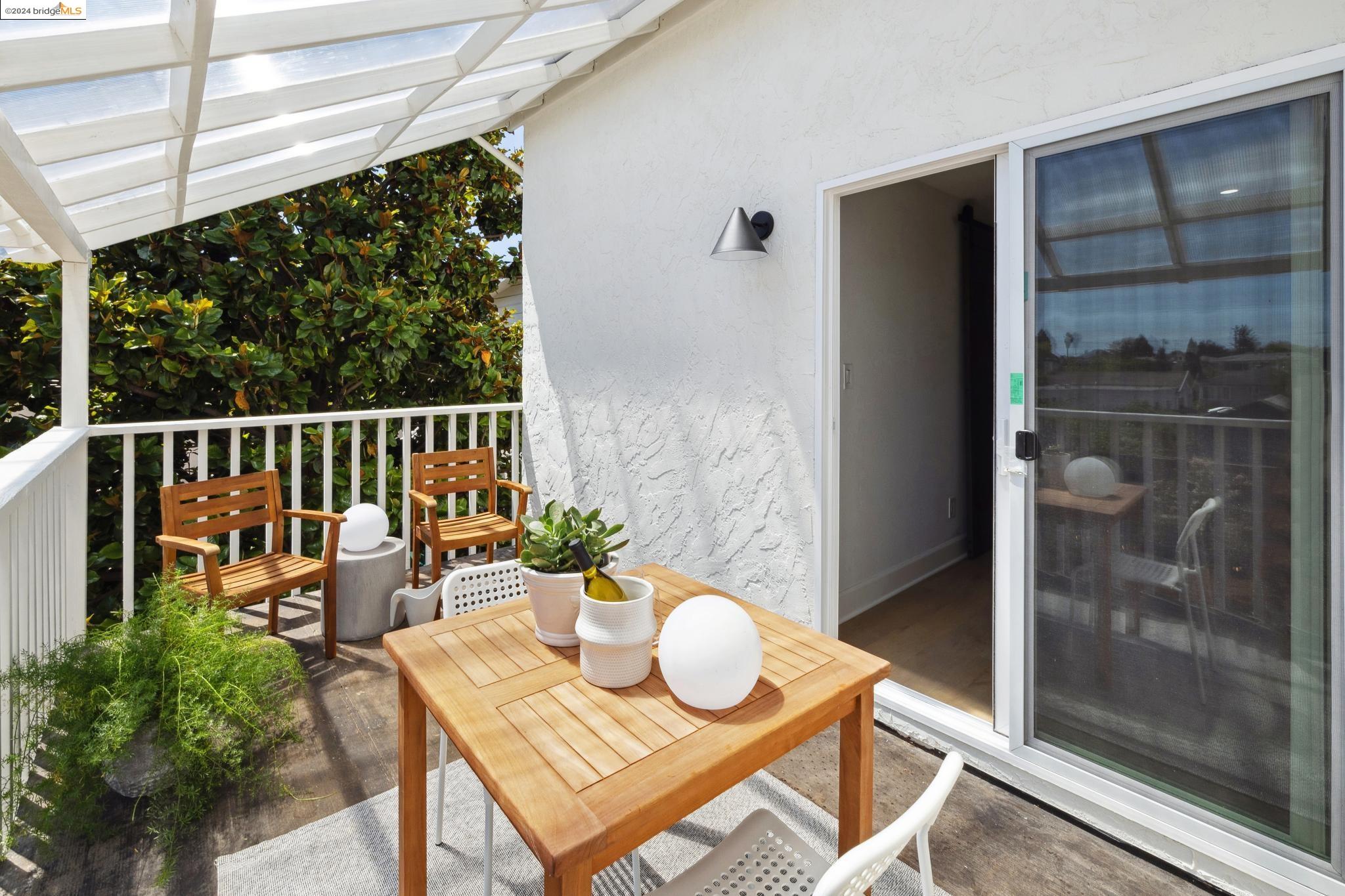 1720 Carleton Street